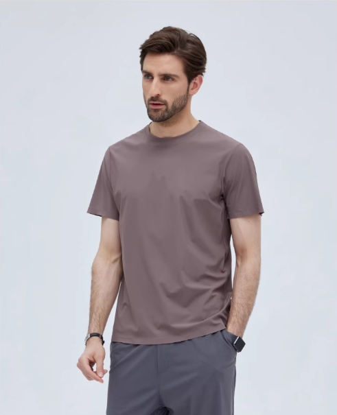 Trendy Soft Lightweight Material Seamless Shirts with UV Protection Great for Beach and Travel