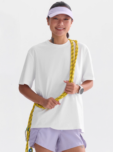 Women's Breathable Athleisure T-Shirt Comfortable Casual Streetwear Fashion for Active Lifestyle