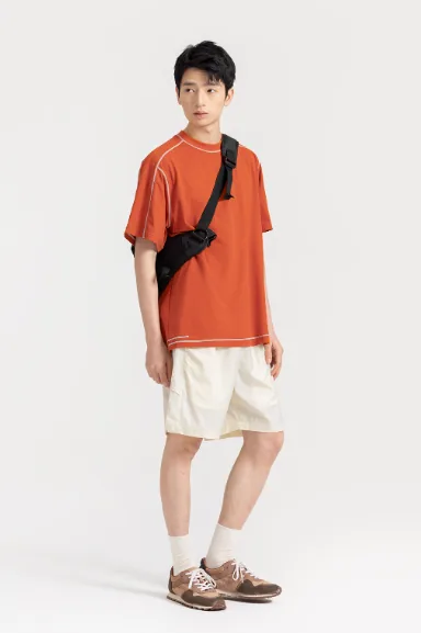 T-shirt da uomo Performance Athleisure T-shirt da allenamento traspirante traspirante per l'umidità Vestibilità casual e confortevole