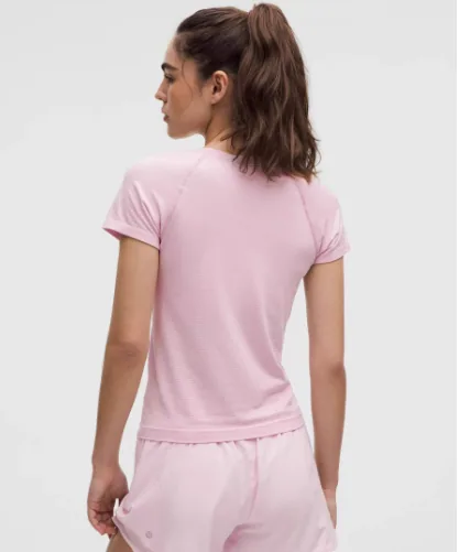 T-Shirts d'été légers et décontractés pour femmes, vêtements de sport, d'entraînement, pour la course à pied, doux et respirant, Streetwear, haut confortable
