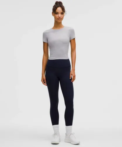 Tenue professionnelle de bureau à salle de sport pour femmes, T-shirt de travail polyvalent 2 en 1 avec confort pour les déplacements, le Yoga et le Fitness