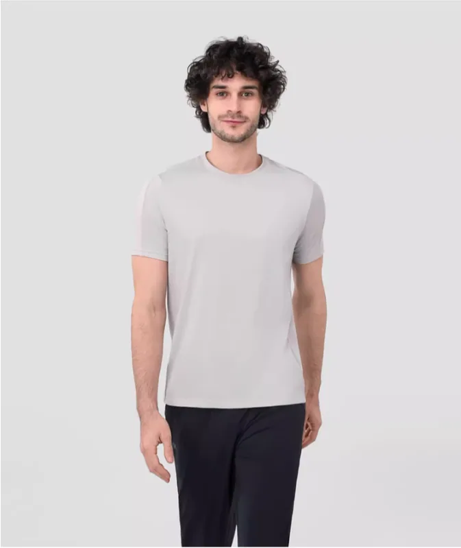 Tissu doux et respirant évacuant l'humidité, t-shirt sans couture, conception sans frottement, idéal pour