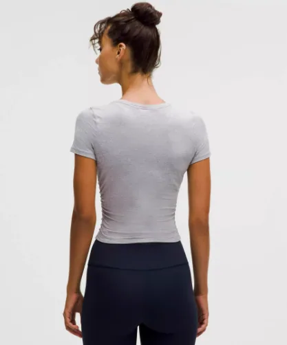 Tenue professionnelle de bureau à salle de sport pour femmes, T-shirt de travail polyvalent 2 en 1 avec confort pour les déplacements, le Yoga et le Fitness