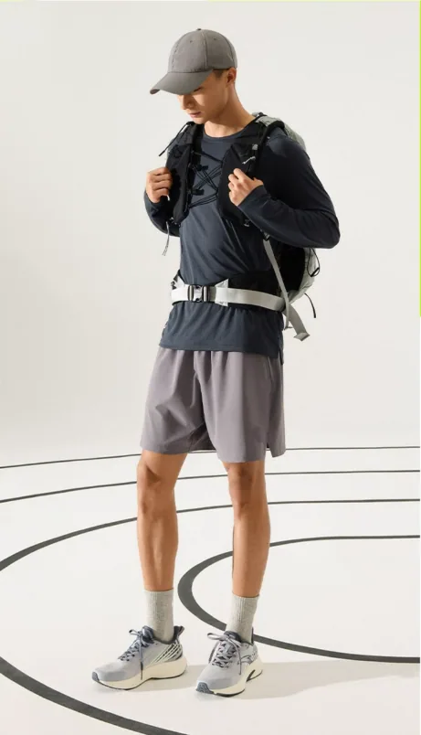 Entraînement léger évacuant l'humidité Gym course à pied sport pour hommes col rond à manches longues