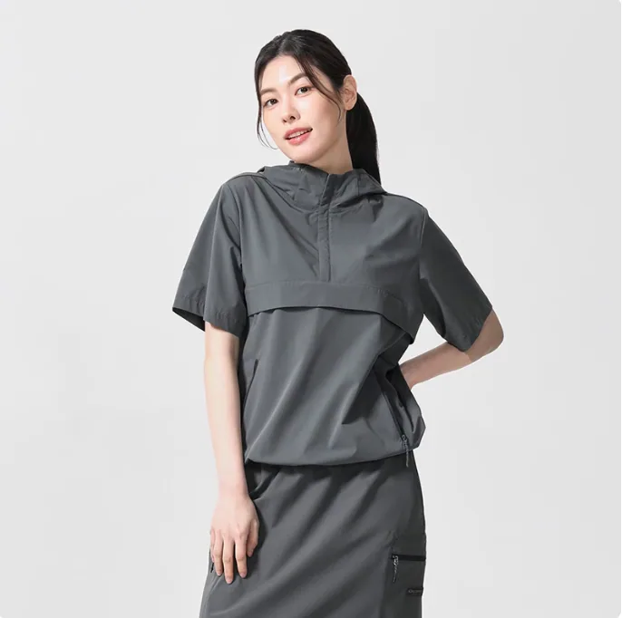 通気性のある女性用 UV プロテクション アクティブ シャツ UPF 50+ サン ハイキング ヨガ アウトドア用