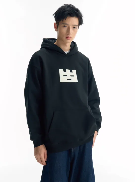 Usine de sweat à capuche avec des logos et des motifs personnalisés en mélange de coton doux, délai d'exécution rapide pour