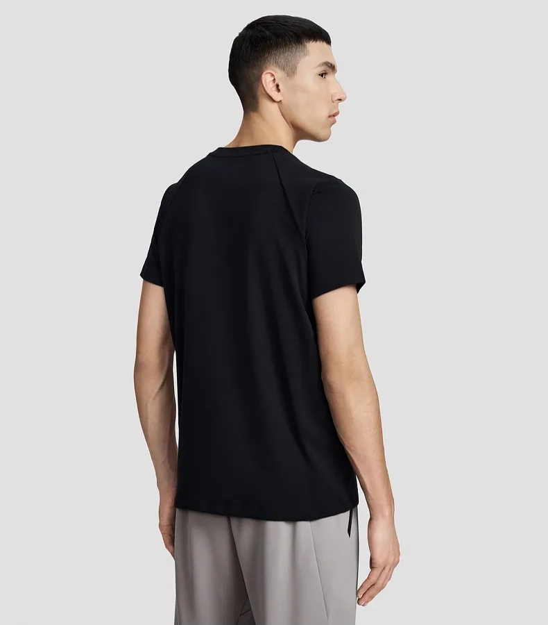 TRAINING Series Camiseta de punto de manga corta transpirable con protección solar para hombre