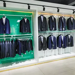 Showroom dei prodotti presso lo stabilimento SLSPOLO